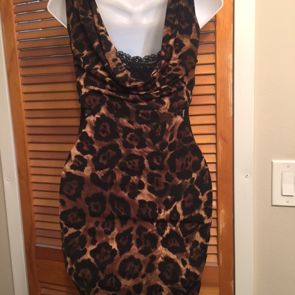MODA LEOPARD PRINT LACE DRESS